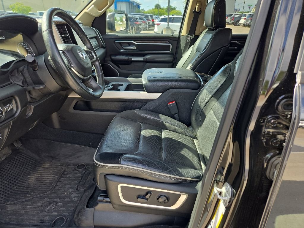 Used 2019 RAM 1500 Laramie AWD/4WD image 13
