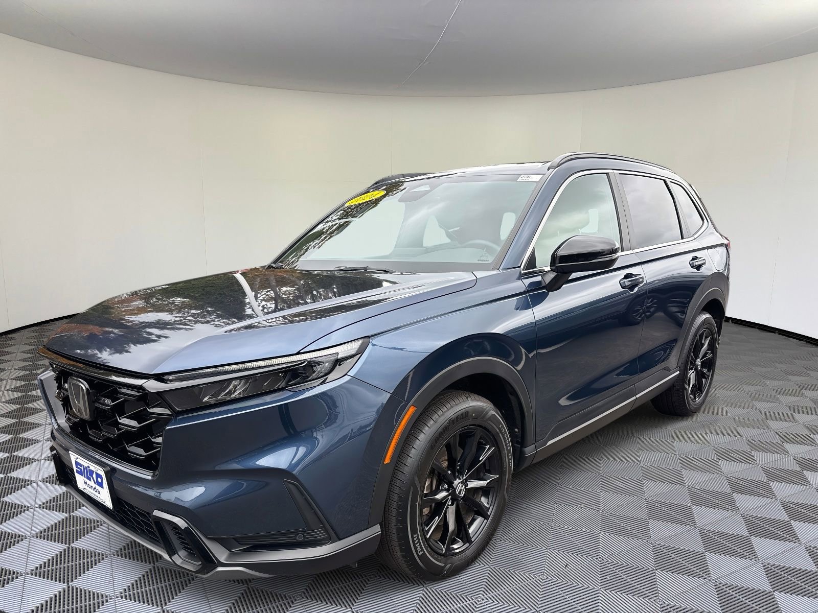 Certified 2024 Honda CR-V Sport-L image 8