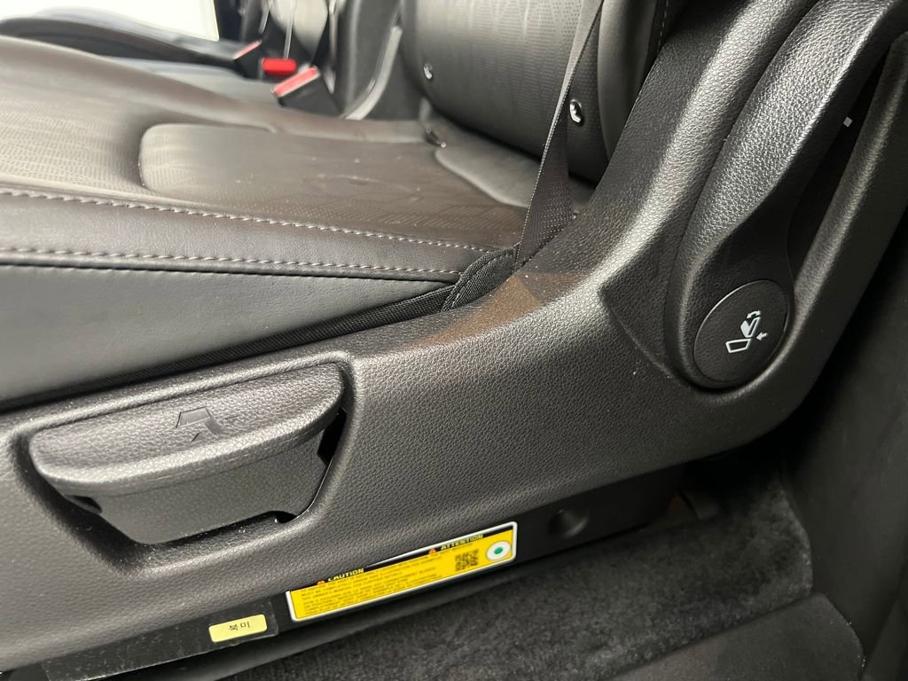 Used 2025 Kia Carnival image 14