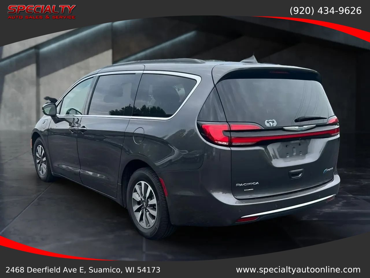 Used 2021 Chrysler Pacifica Touring w/ Cold Weather Group FWD image 4