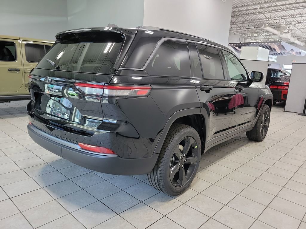 New 2026 Jeep Grand Cherokee Limited AWD/4WD image 6