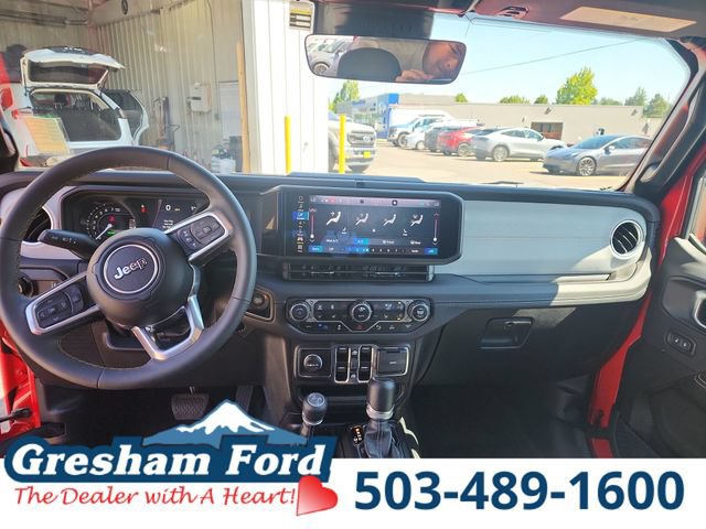Used 2024 Jeep Wrangler Unlimited Sahara w/ Dual Top Group AWD/4WD image 20