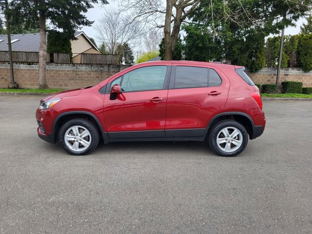 Used 2021 Chevrolet Trax LS w/ Tint and Cruise Package image 2