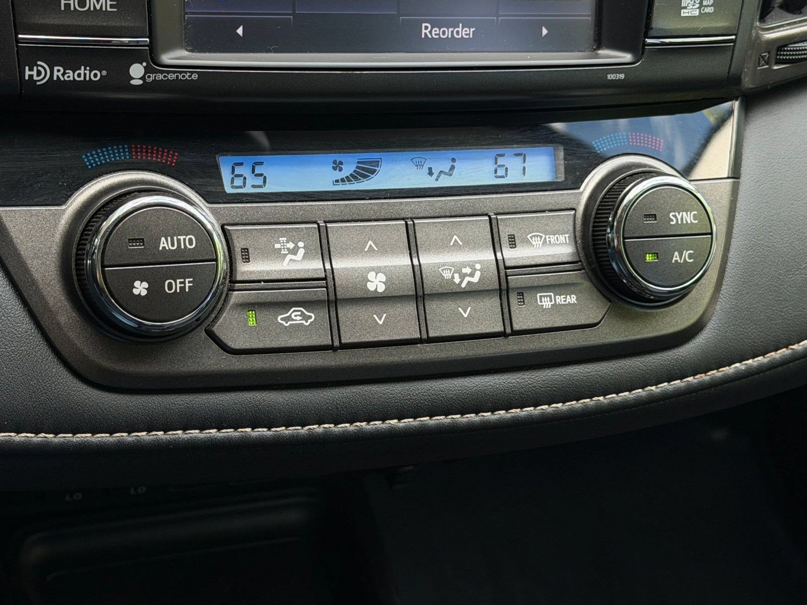 Used 2015 Toyota RAV4 Limited AWD/4WD image 17