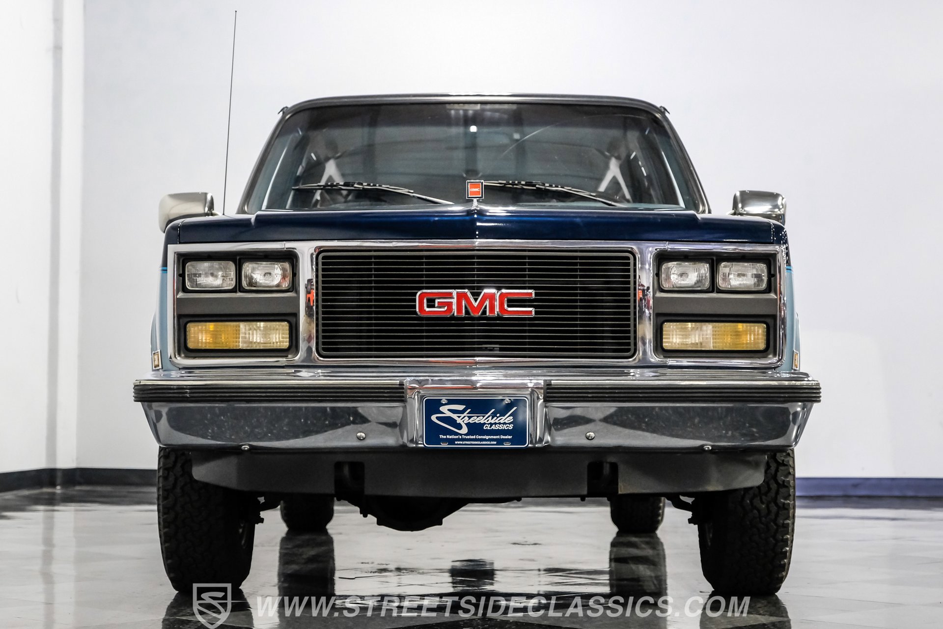 Used 1990 GMC Suburban 4WD image 30