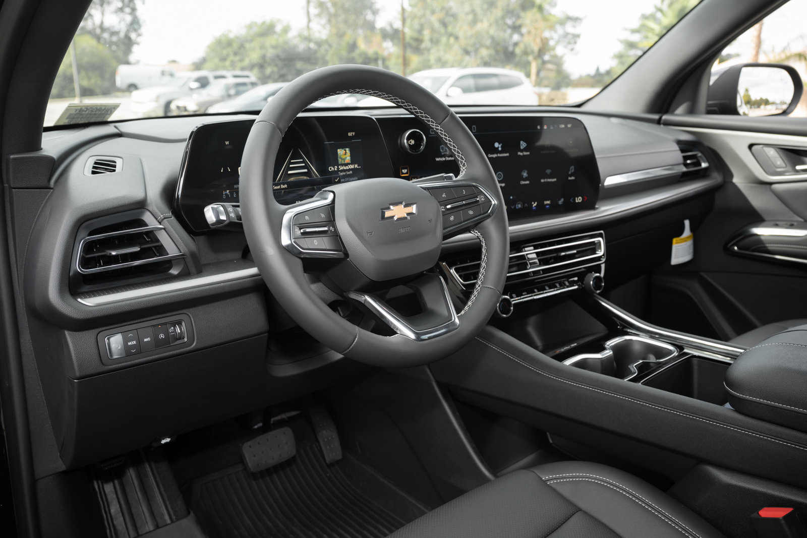 New 2026 Chevrolet Traverse LT w/ Driver Confidence Package image 13