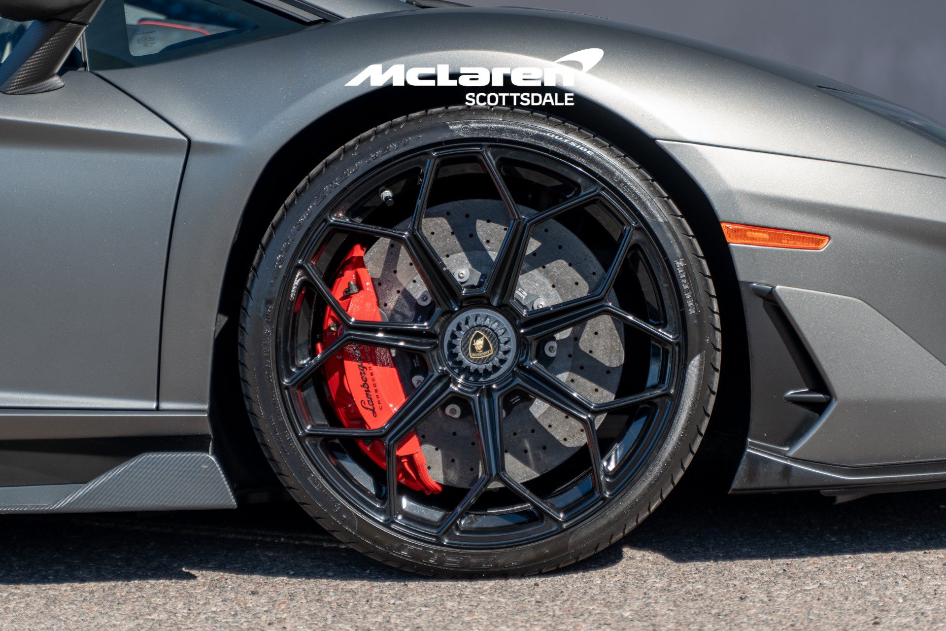Used 2020 Lamborghini Aventador SVJ AWD/4WD image 45