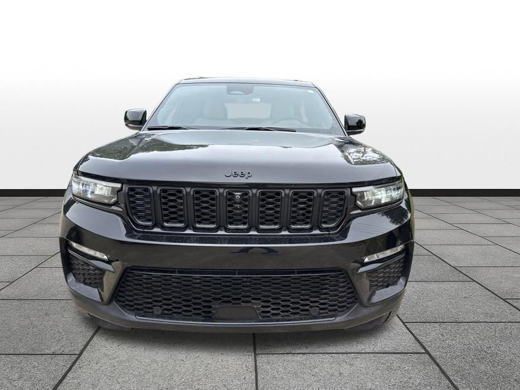 Used 2024 Jeep Grand Cherokee Limited w/ Luxury Tech Group II AWD/4WD image 2
