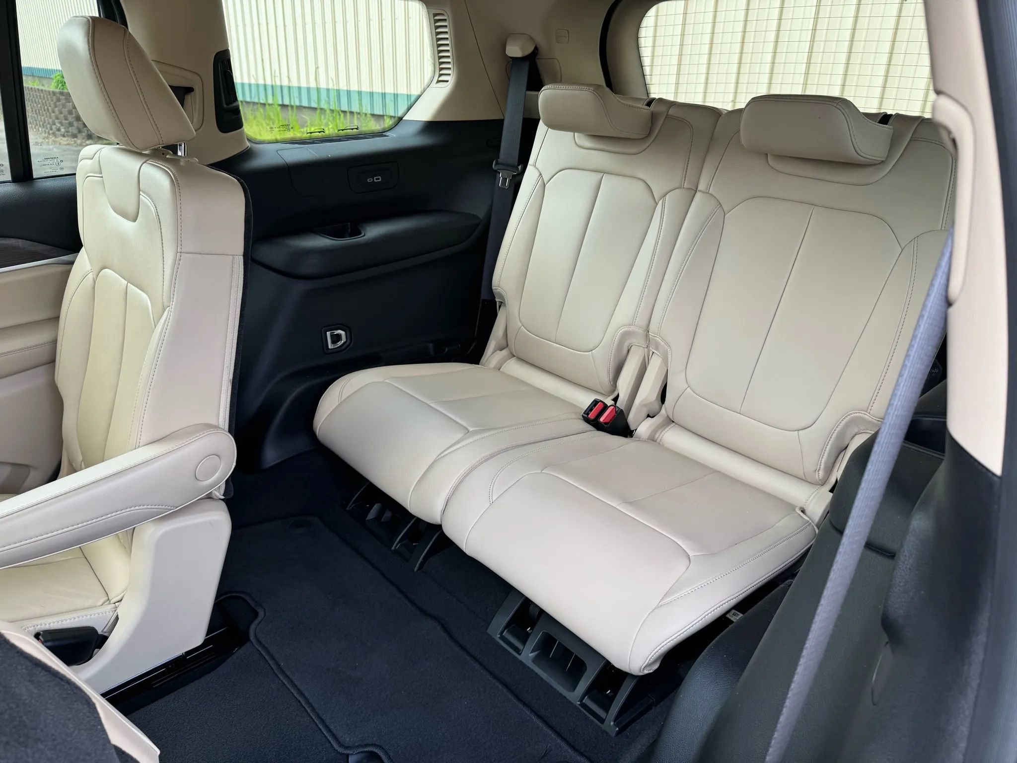 Used 2021 Jeep Grand Cherokee L Limited image 15