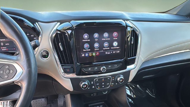 Used 2023 Chevrolet Traverse LT w/ LT Premium Package FWD image 26