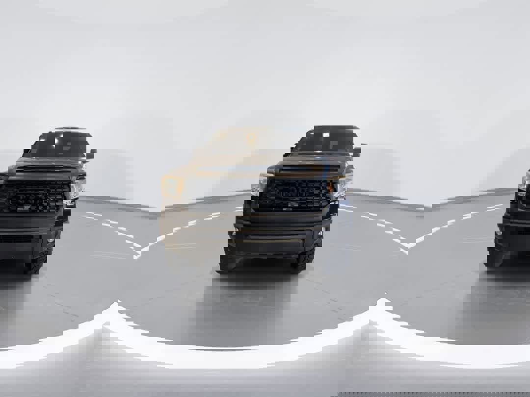 Used 2017 Toyota Tundra Limited w/ Limited Premium Package image 3