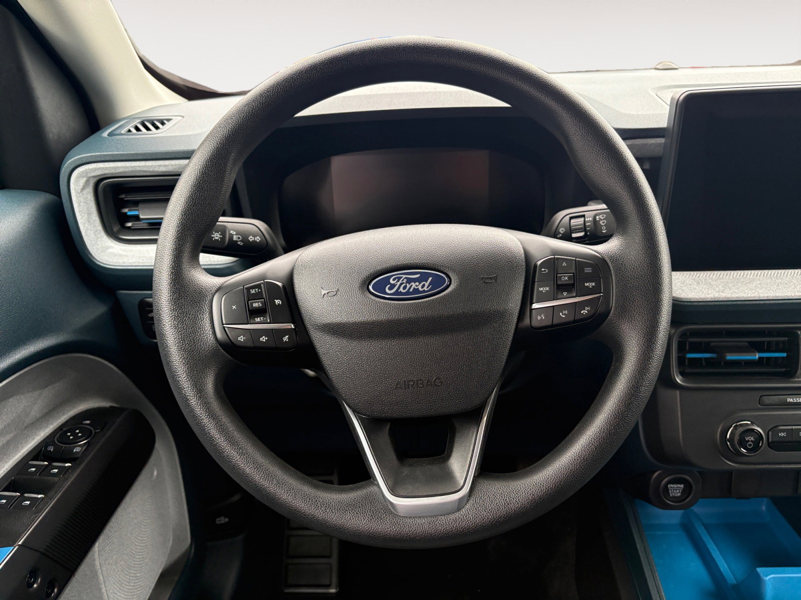 Used 2025 Ford Maverick XLT image 13