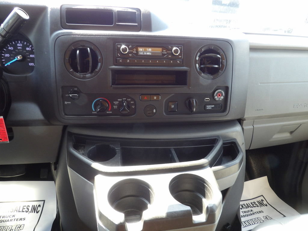 Used 2021 Ford E-350 and Econoline 350 Super Duty RWD image 21