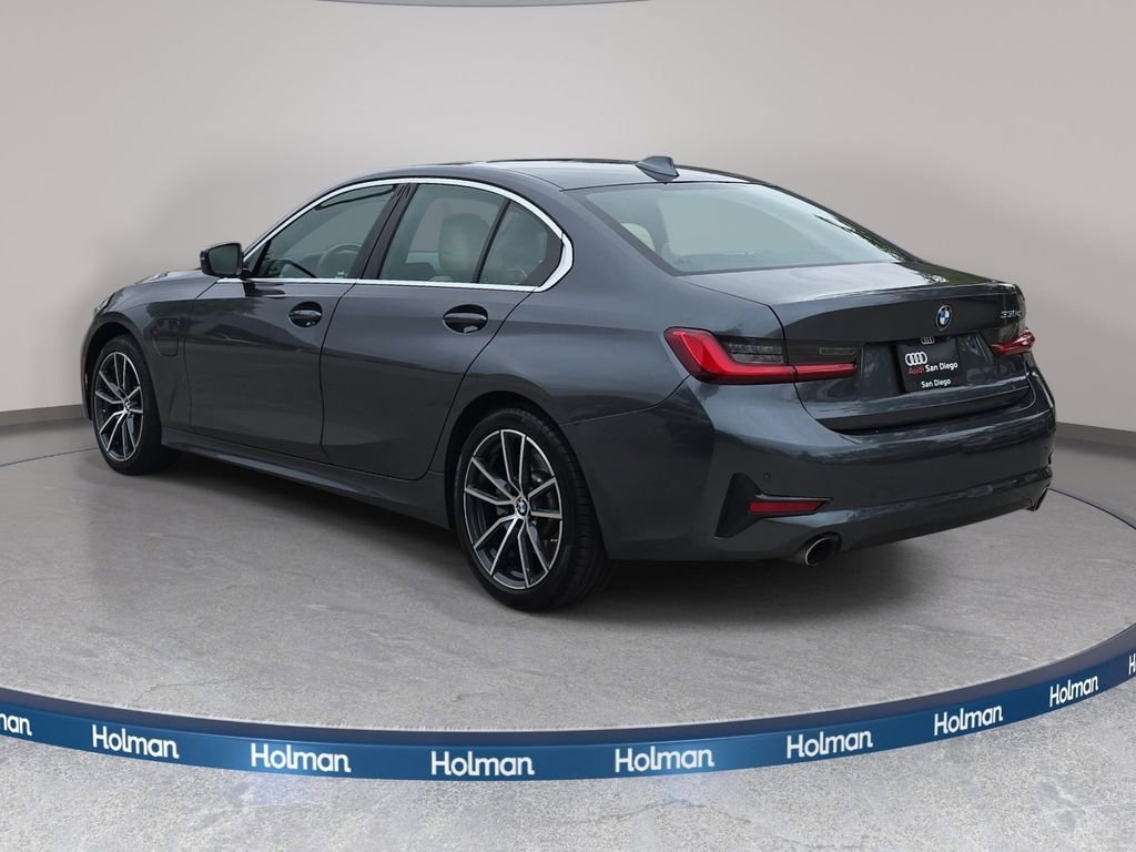 Used 2021 BMW 330e w/ Convenience Package RWD image 8