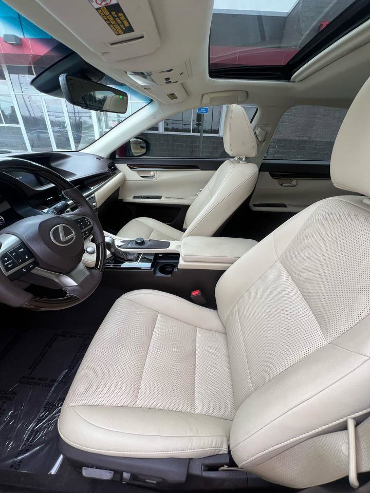 Used 2017 Lexus ES 350 w/ Premium Package image 15