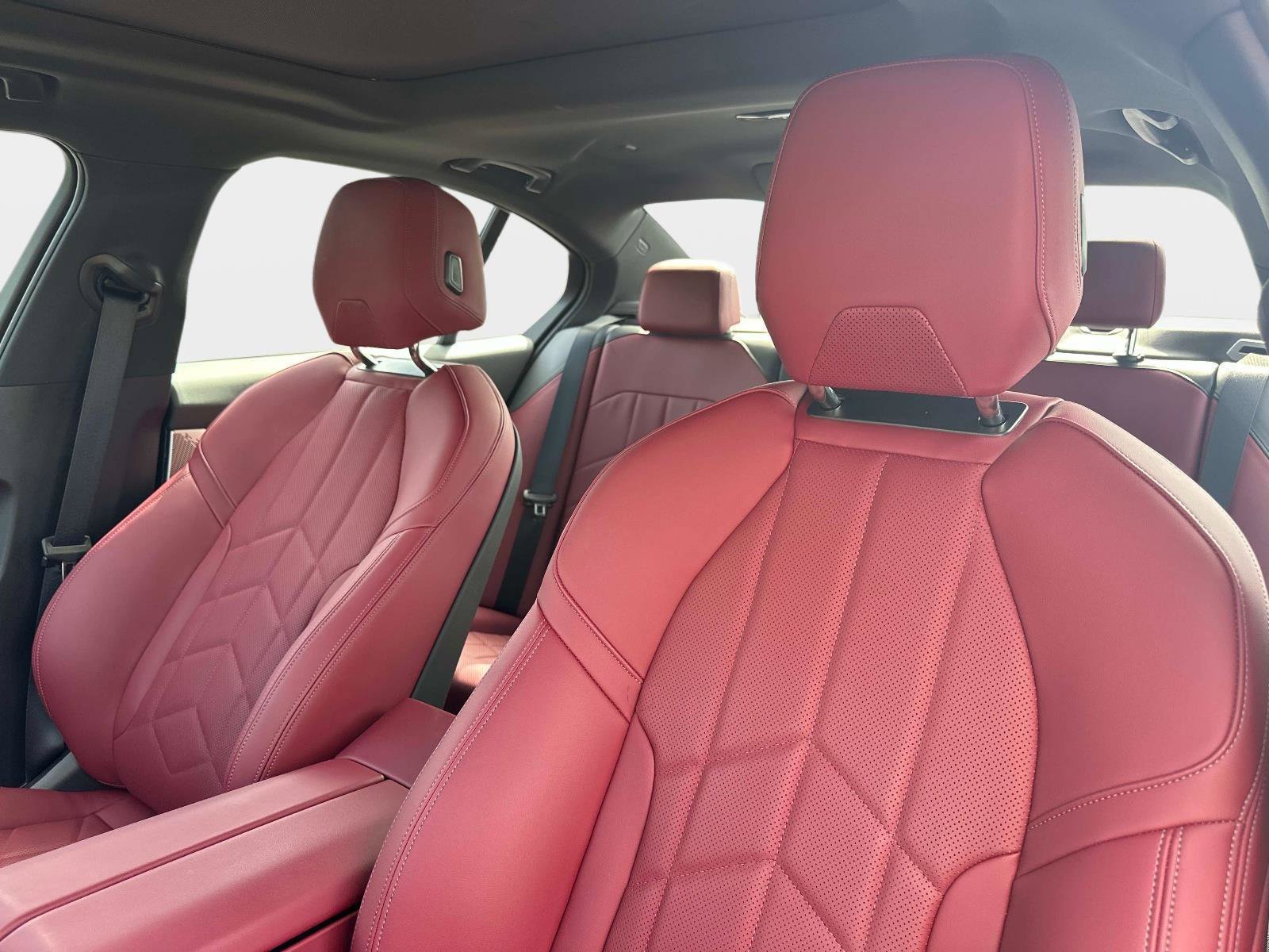 Used 2025 BMW 530i w/ M Sport Package image 19