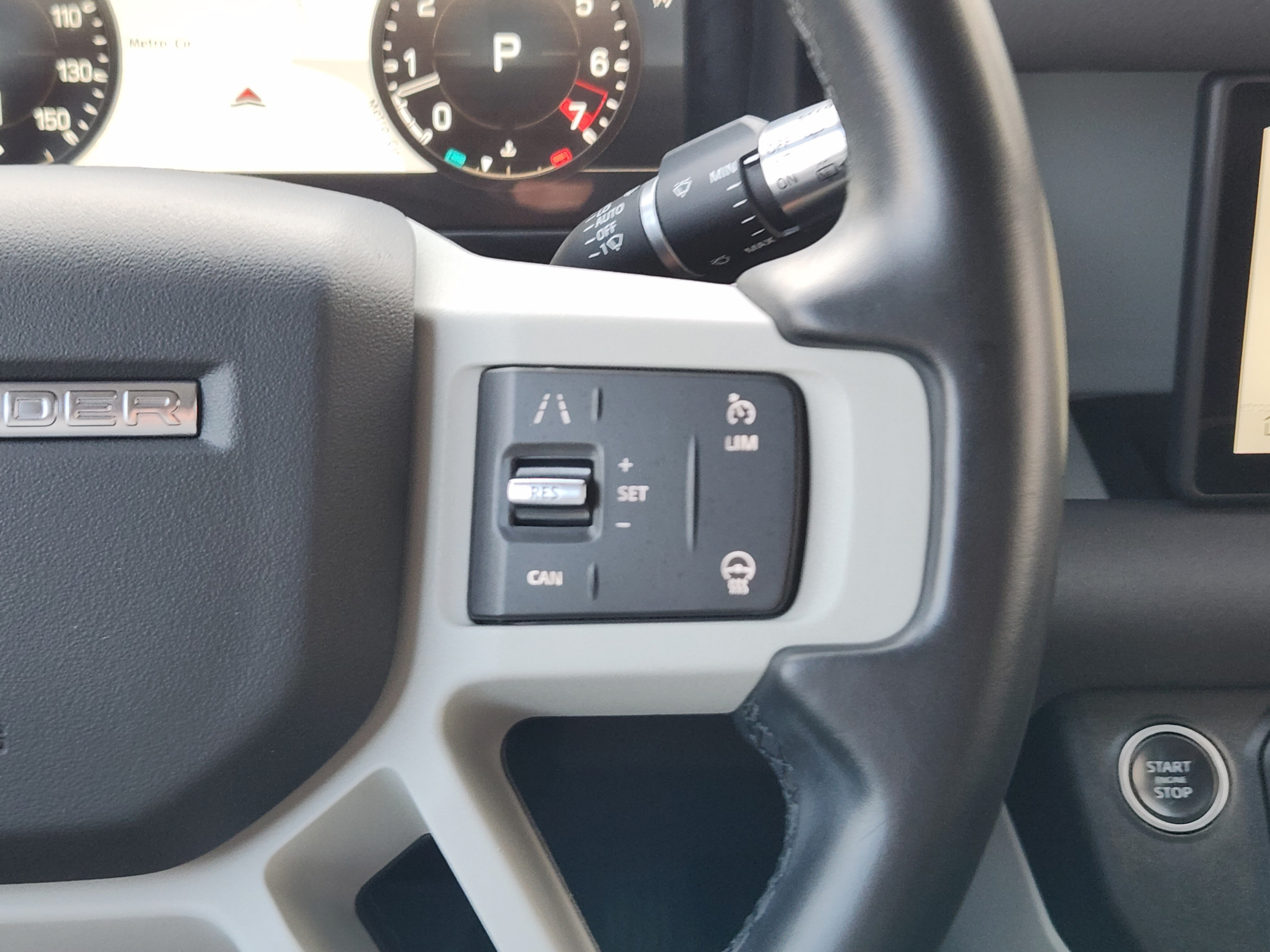 Certified 2022 Land Rover Defender 110 SE AWD/4WD image 25