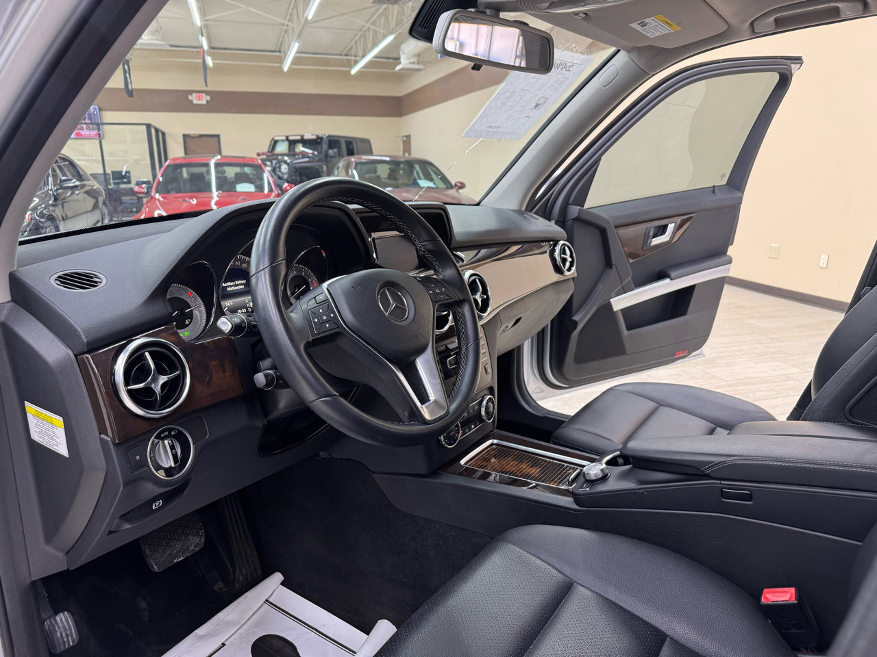Used 2014 Mercedes-Benz GLK 350 2WD image 17