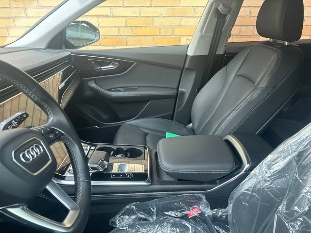 Used 2023 Audi Q8 Prestige AWD/4WD image 4