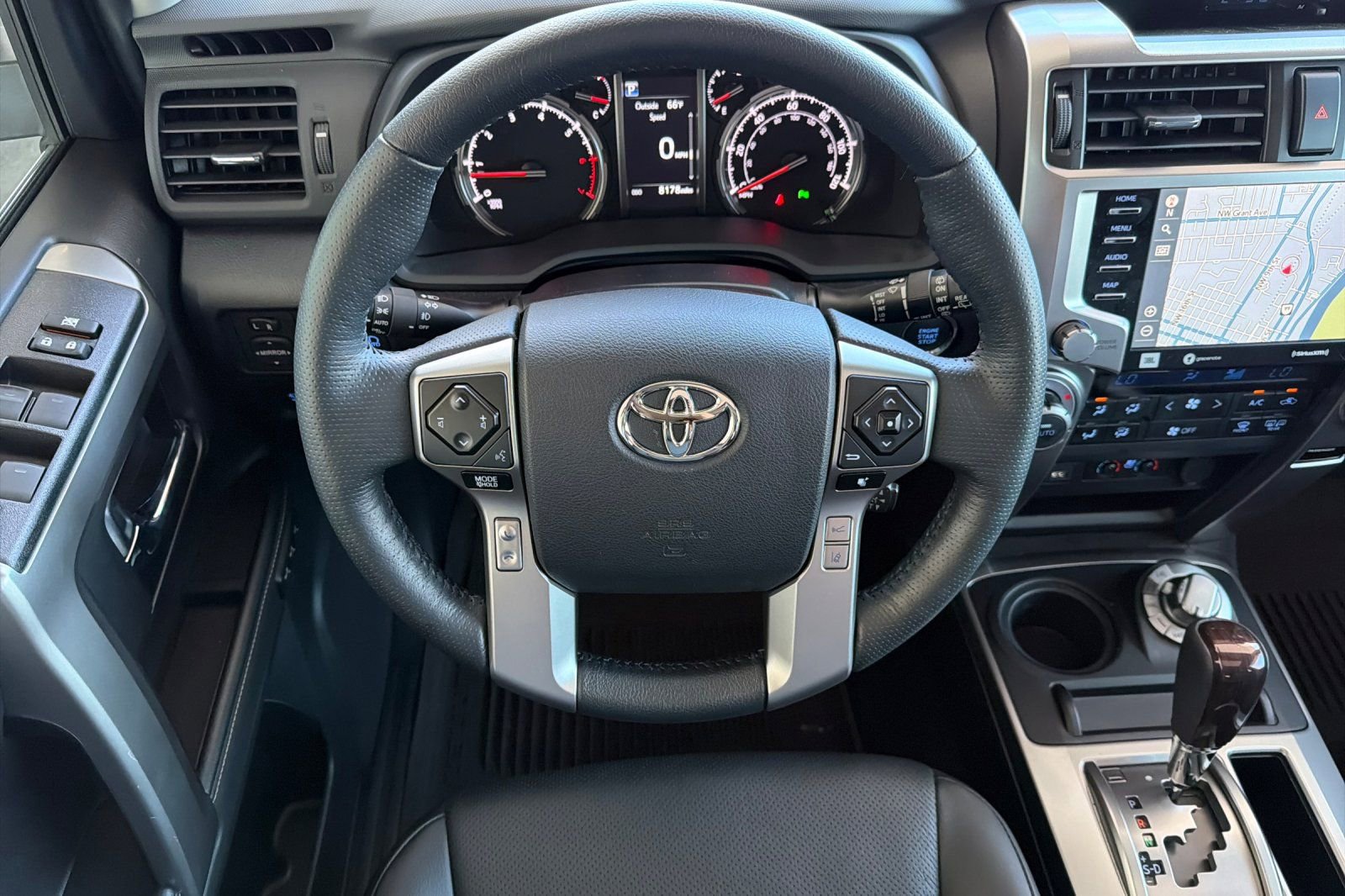 Used 2024 Toyota 4Runner Limited AWD/4WD image 14