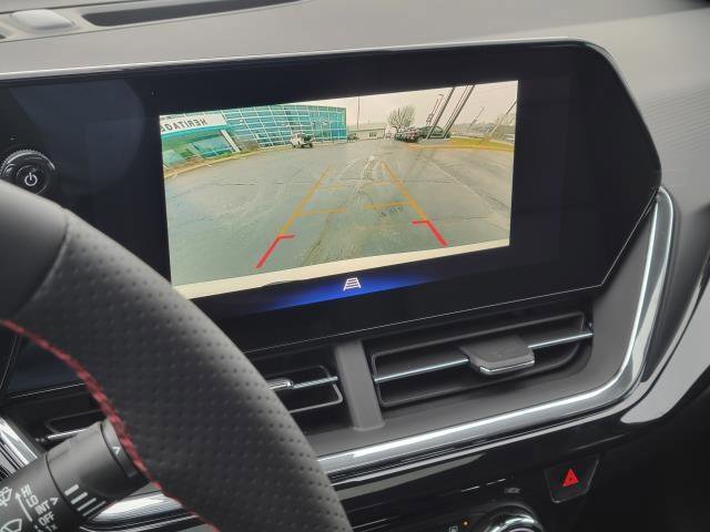 New 2026 Chevrolet Trax RS w/ Sunroof Package FWD image 19