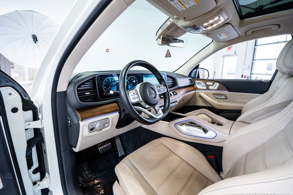 Used 2020 Mercedes-Benz GLS 580 4MATIC w/ E-Active Body Control Package image 33