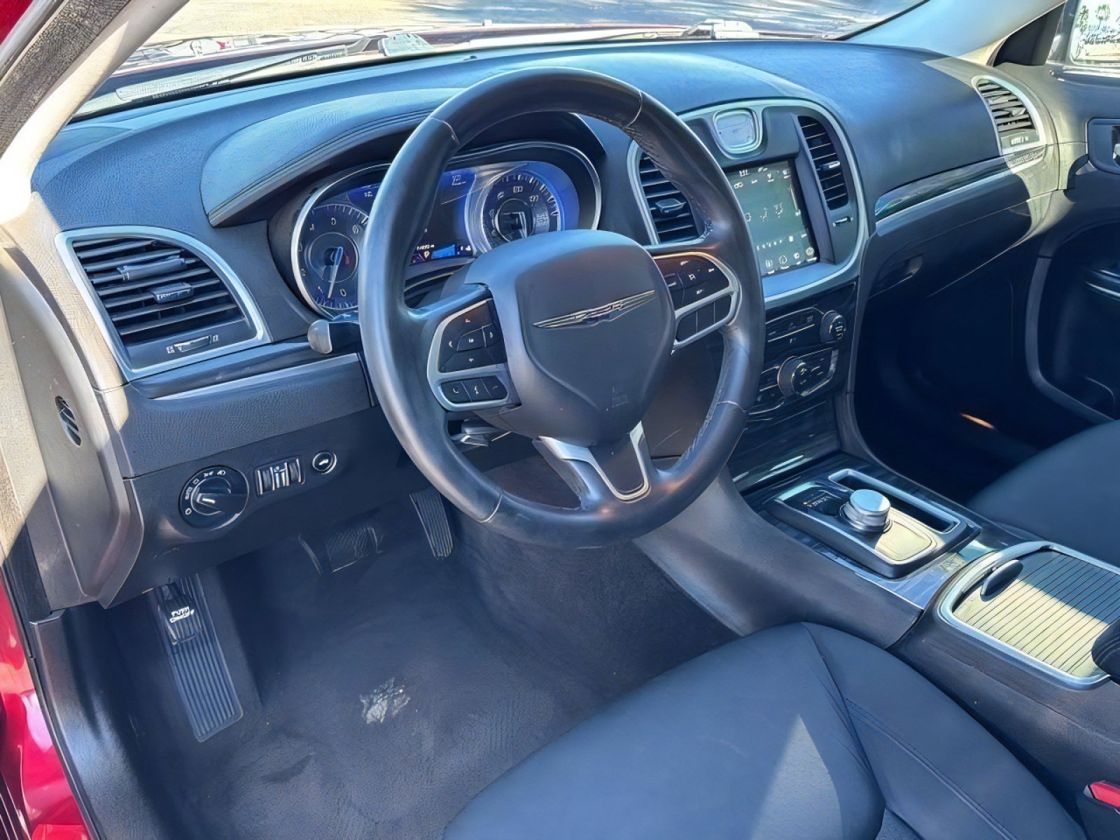 Used 2018 Chrysler 300 Touring w/ Sport Appearance Package RWD image 21