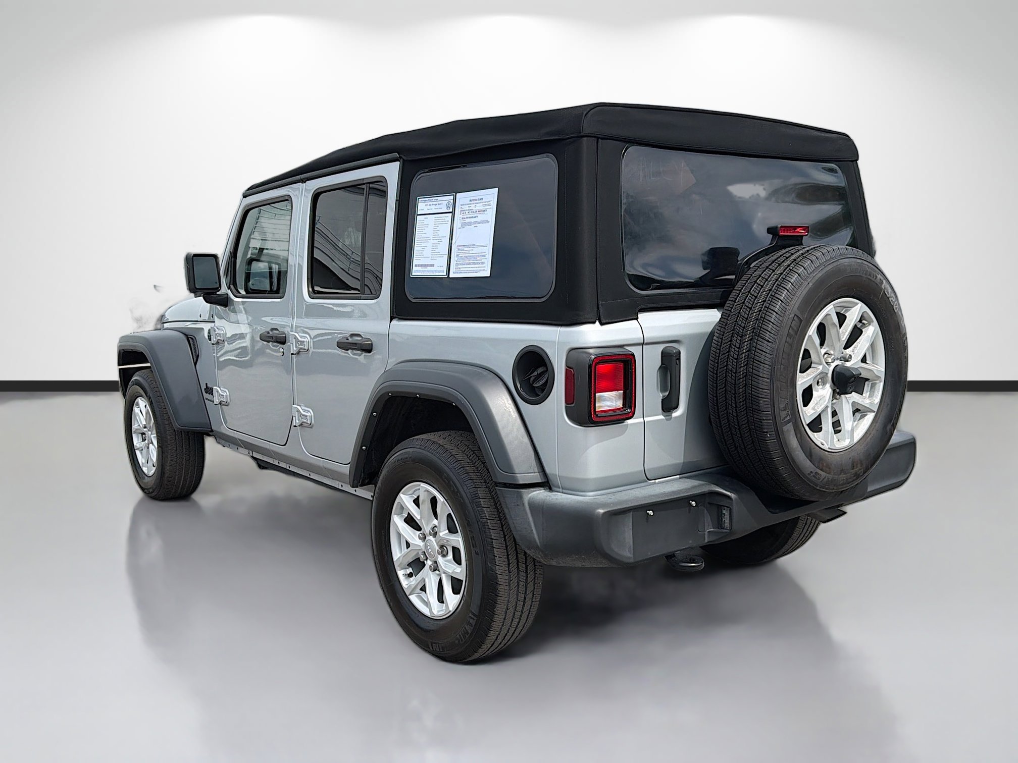 Used 2023 Jeep Wrangler Unlimited Sport AWD/4WD image 5