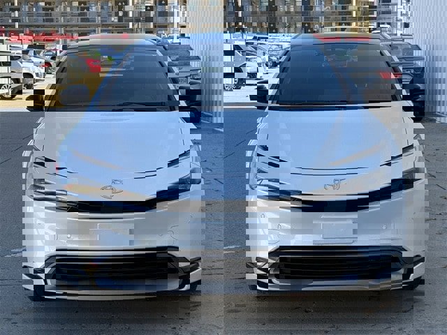 Used 2024 Toyota Prius Limited image 7