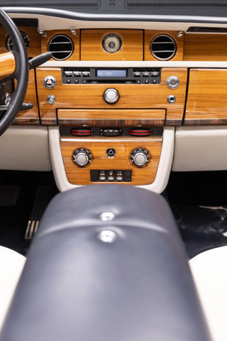 Used 2010 Rolls-Royce Phantom Drophead Coupe image 86