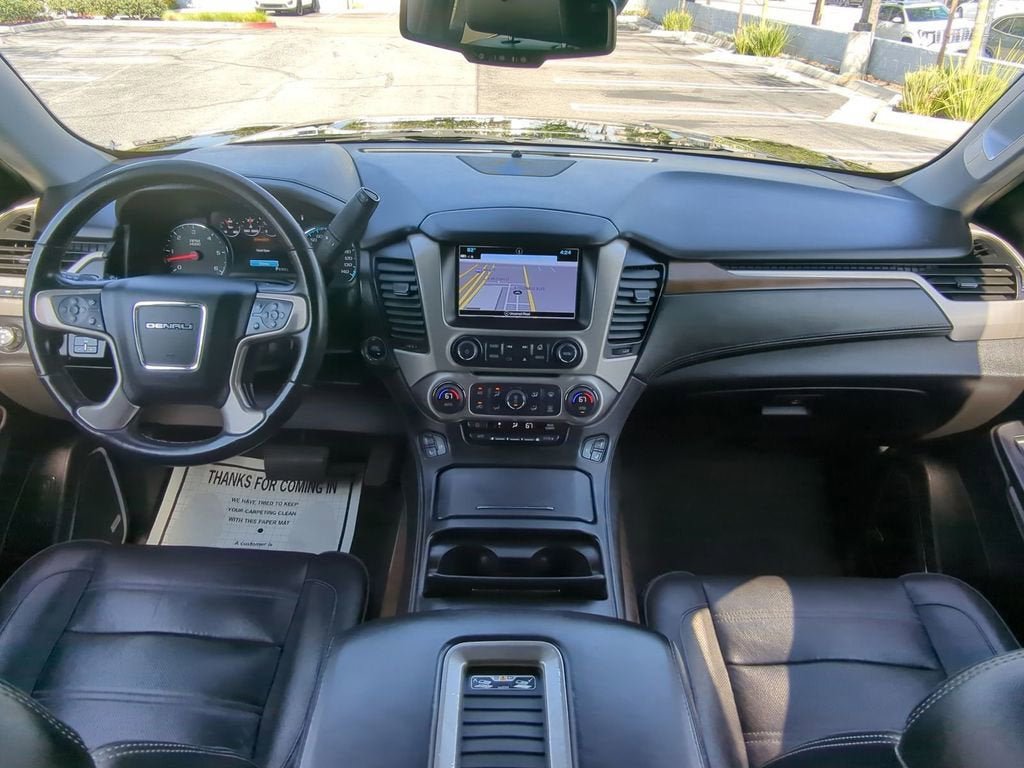 Used 2020 GMC Yukon XL Denali AWD/4WD image 23