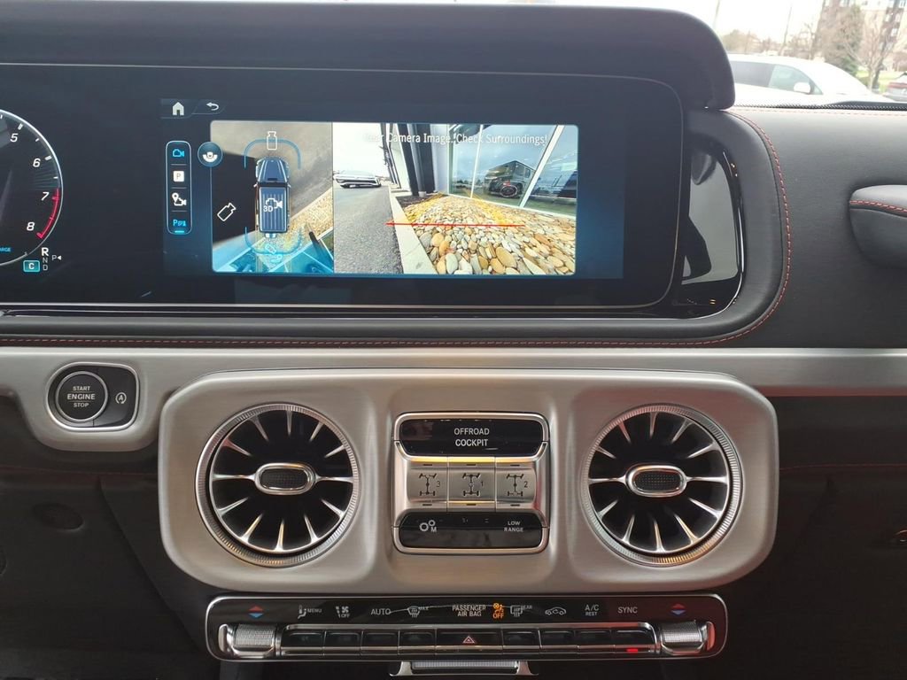 Used 2025 Mercedes-Benz G 63 AMG 4MATIC image 23