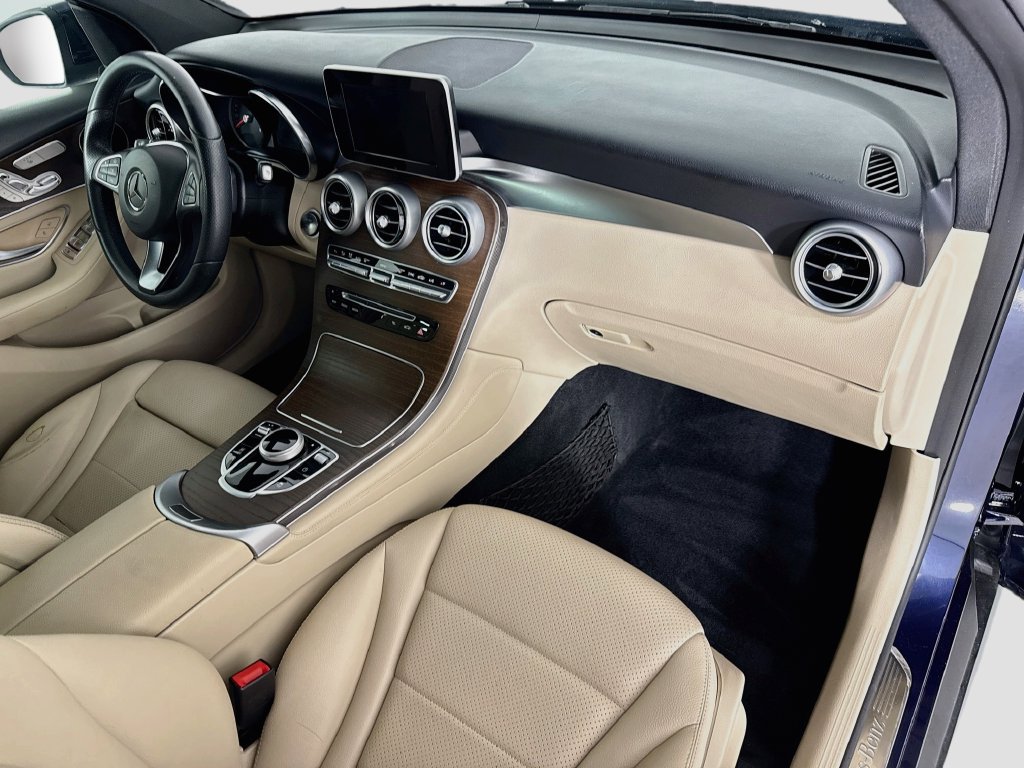 Used 2018 Mercedes-Benz GLC 300 image 17