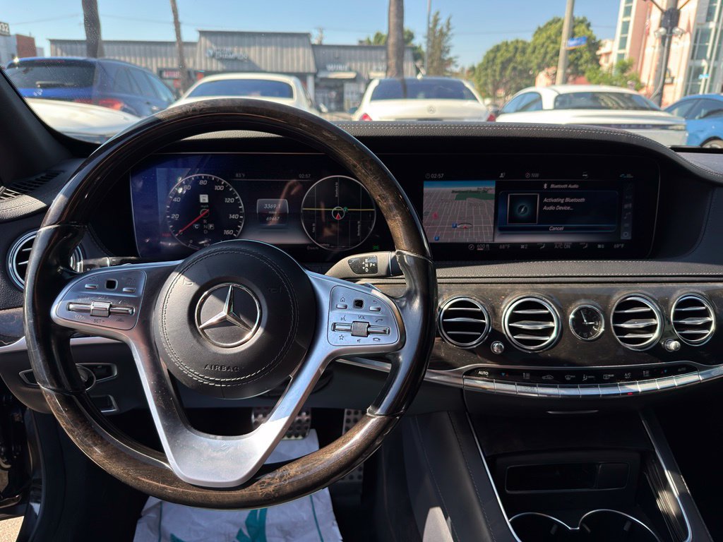 Used 2019 Mercedes-Benz S 560 Sedan image 25