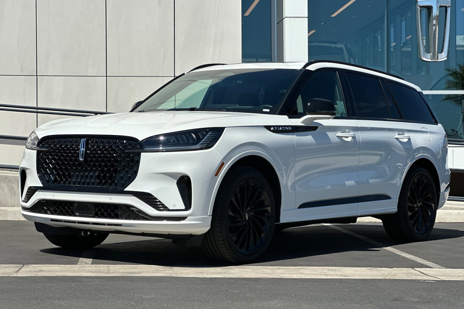 New 2025 Lincoln Aviator Reserve image 7