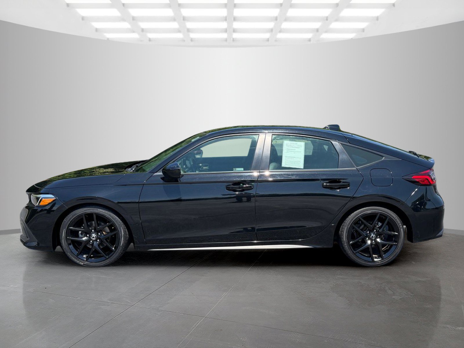 Used 2024 Honda Civic Sport image 3