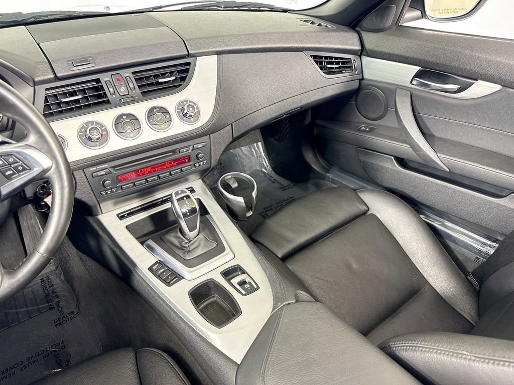Used 2009 BMW Z4 sDrive35i image 23