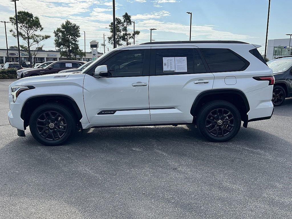Used 2024 Toyota Sequoia Platinum image 6