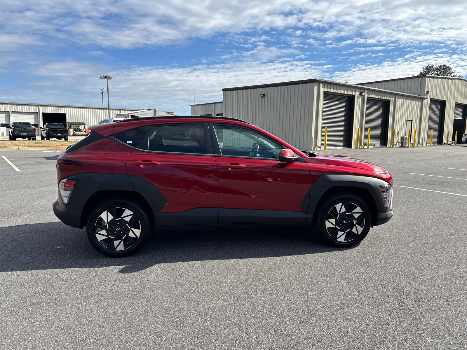 Used 2025 Hyundai Kona SEL image 4