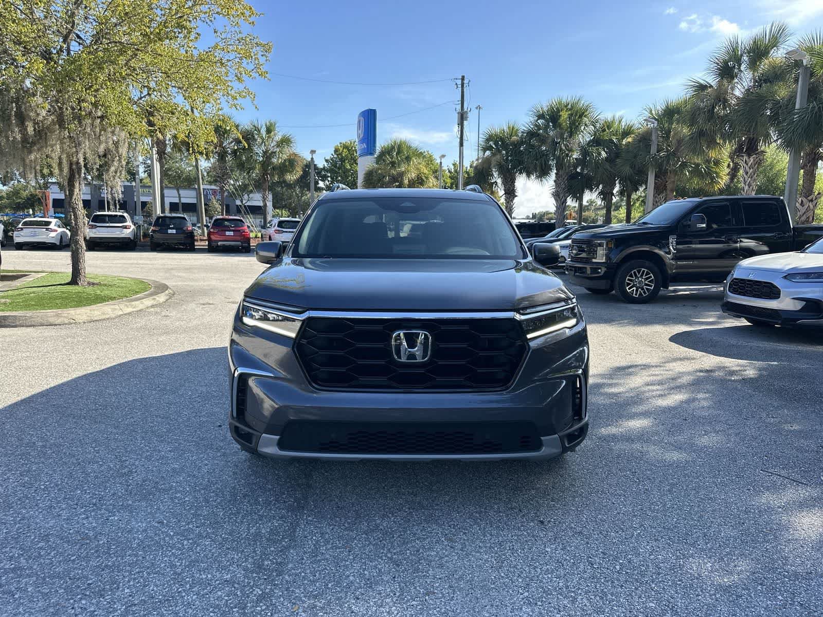 Used 2023 Honda Pilot Touring image 9
