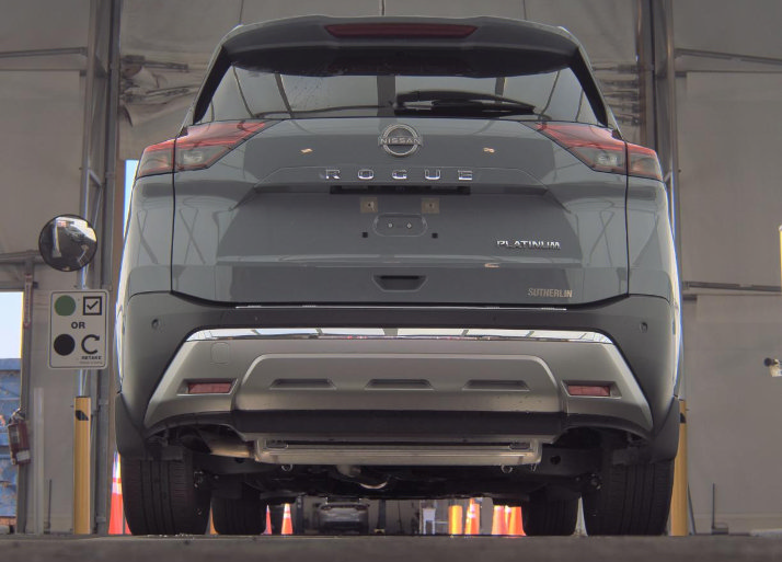 Used 2023 Nissan Rogue Platinum w/ Platinum Premium Package FWD image 5