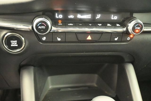 Certified 2025 MAZDA MAZDA3 Hatchback w/Premium Plus Pkg AWD/4WD image 11