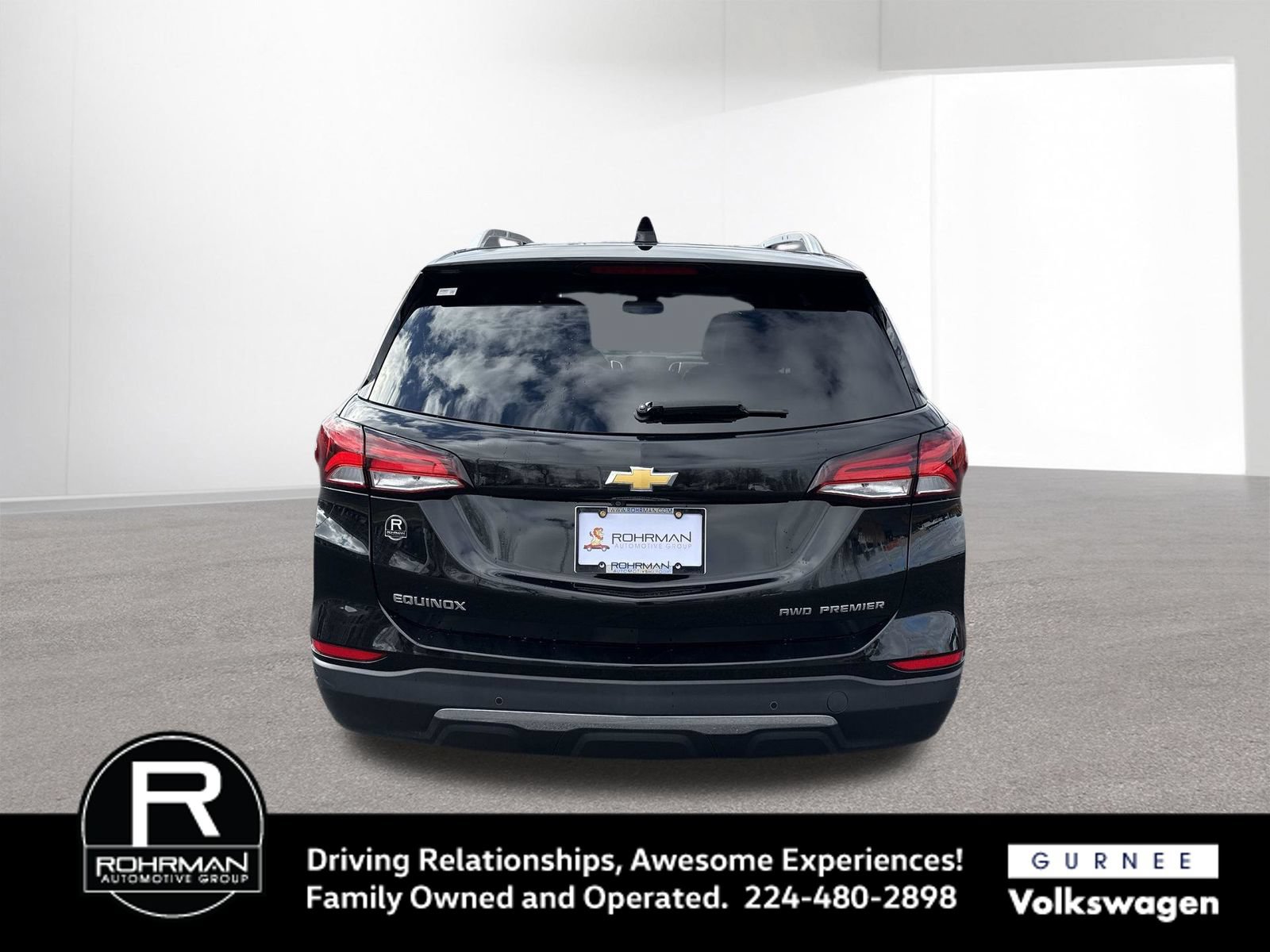 Used 2023 Chevrolet Equinox Premier AWD/4WD image 9