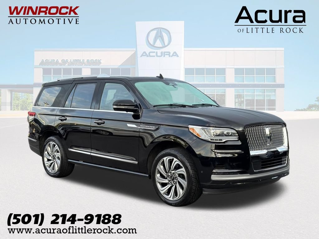 Used 2024 Lincoln Navigator Reserve AWD/4WD image 1