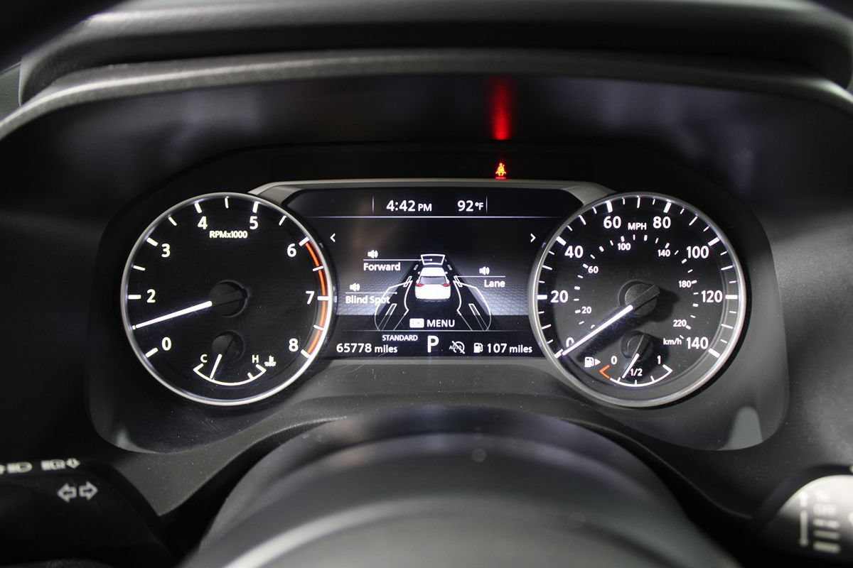 Used 2024 Nissan Rogue S FWD image 11