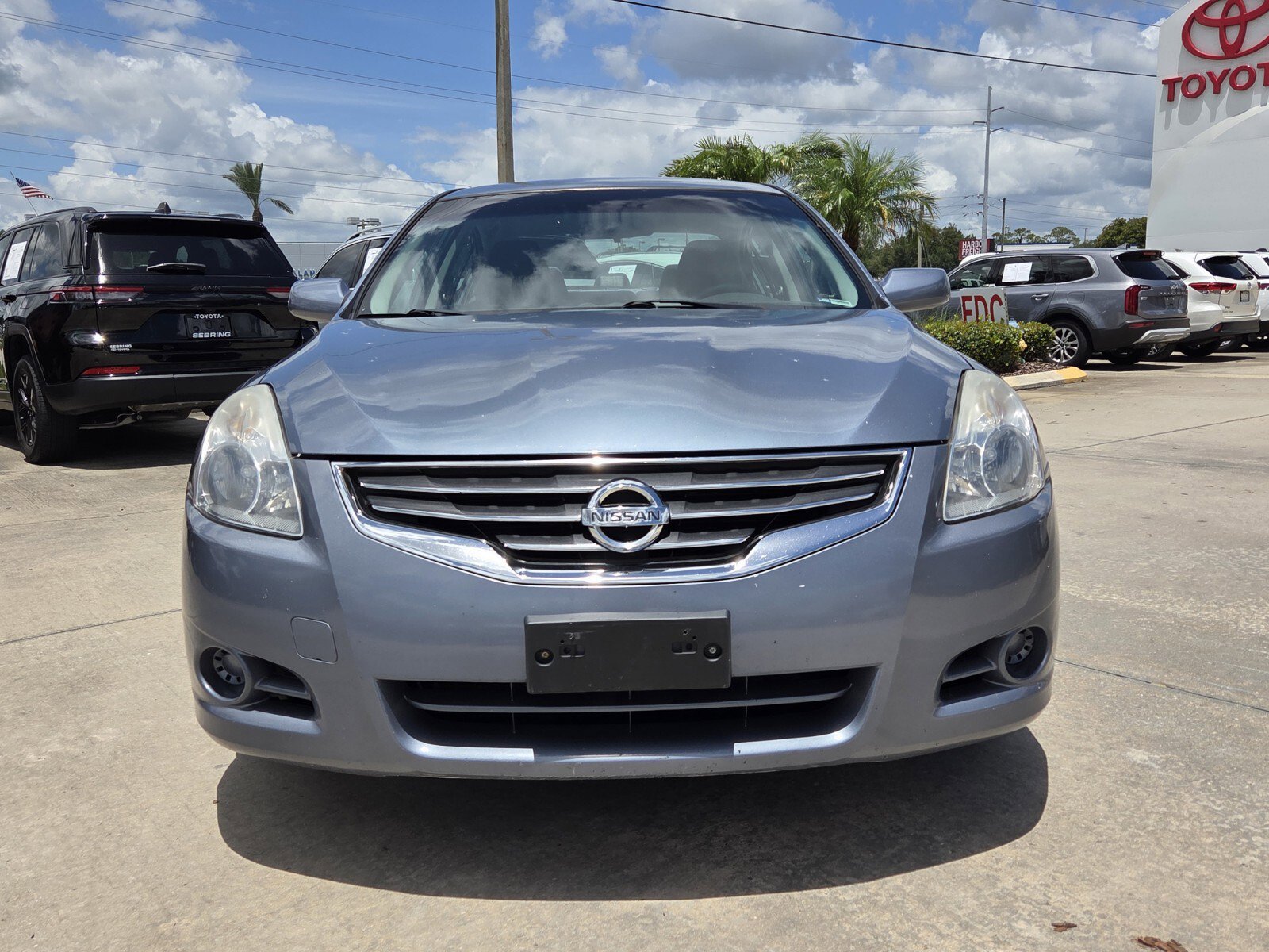 Used 2011 Nissan Altima 2.5 S FWD image 2