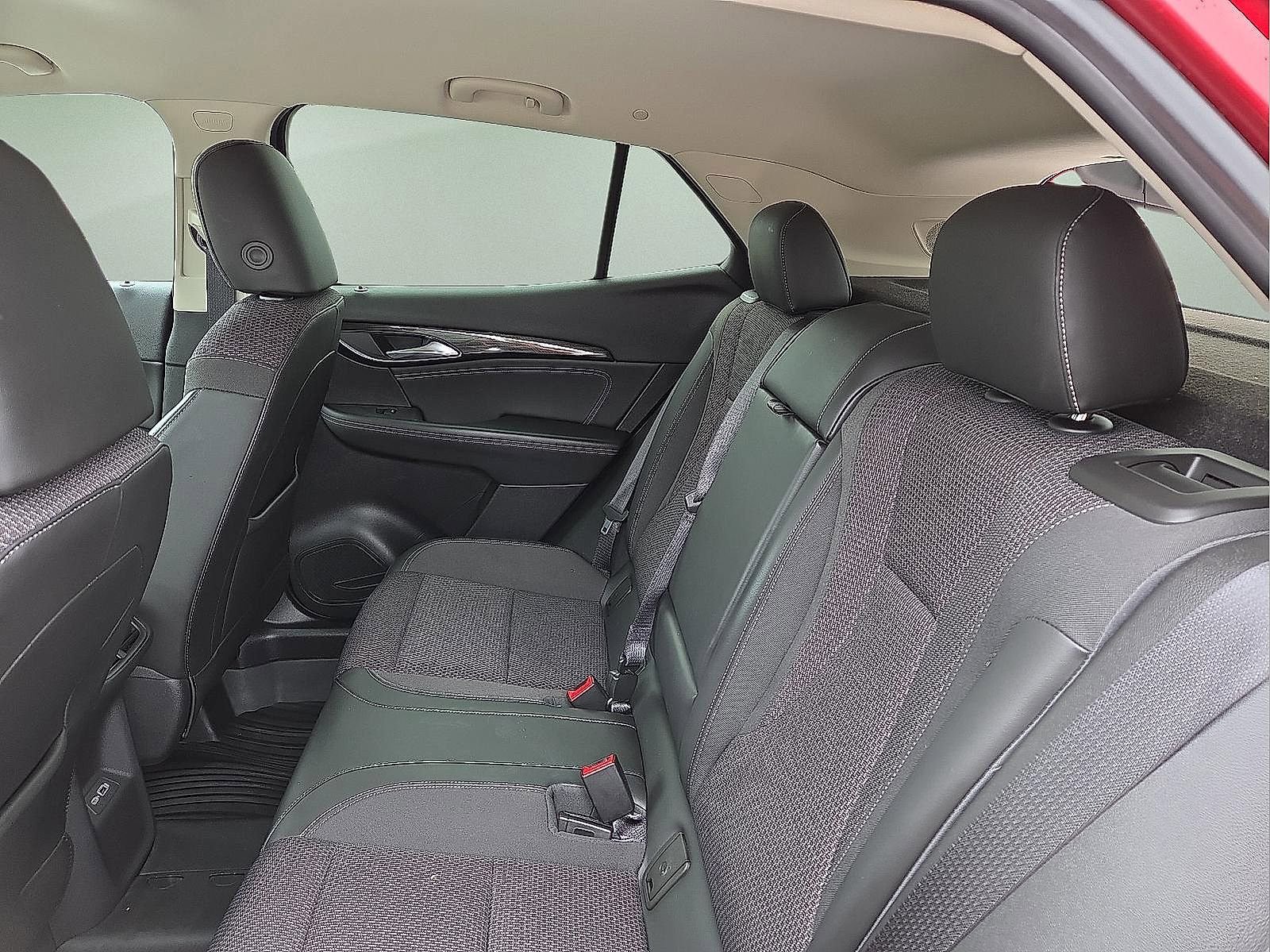 Used 2021 Buick Envision Preferred image 10