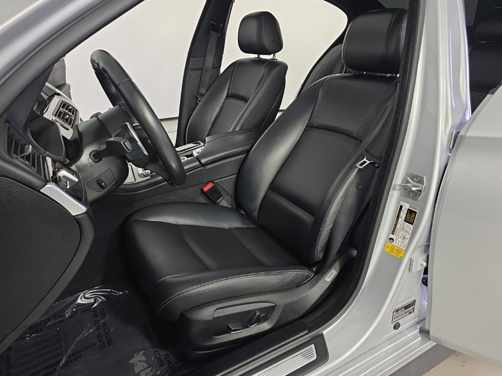 Used 2016 BMW 535i Sedan RWD image 22