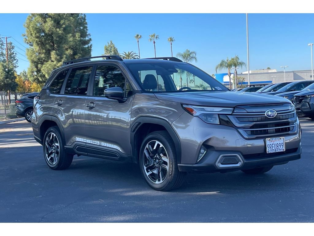Used 2025 Subaru Forester Limited image 8