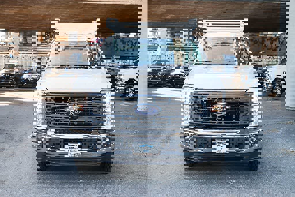 New 2026 Ford F250 XL w/ XL Chrome Package image 2